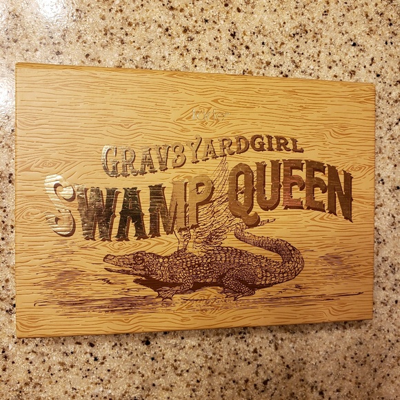 tarte Other - Graveyard Girl Swamp Queen Palette